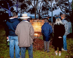 ANZAC DAY MORNINGTON DAWN 25-04-2015 BY YANNI 11  